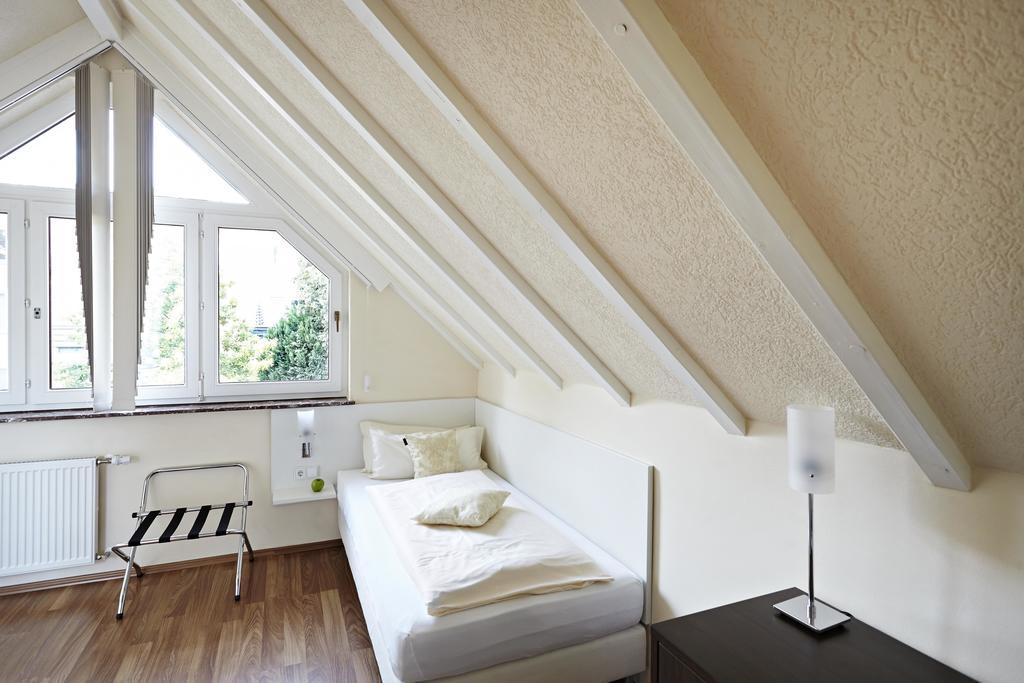 Hotel Bonjour Bad Soden am Taunus Værelse billede