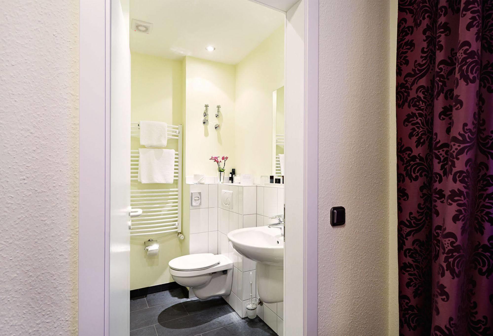 Hotel Bonjour Bad Soden am Taunus Eksteriør billede