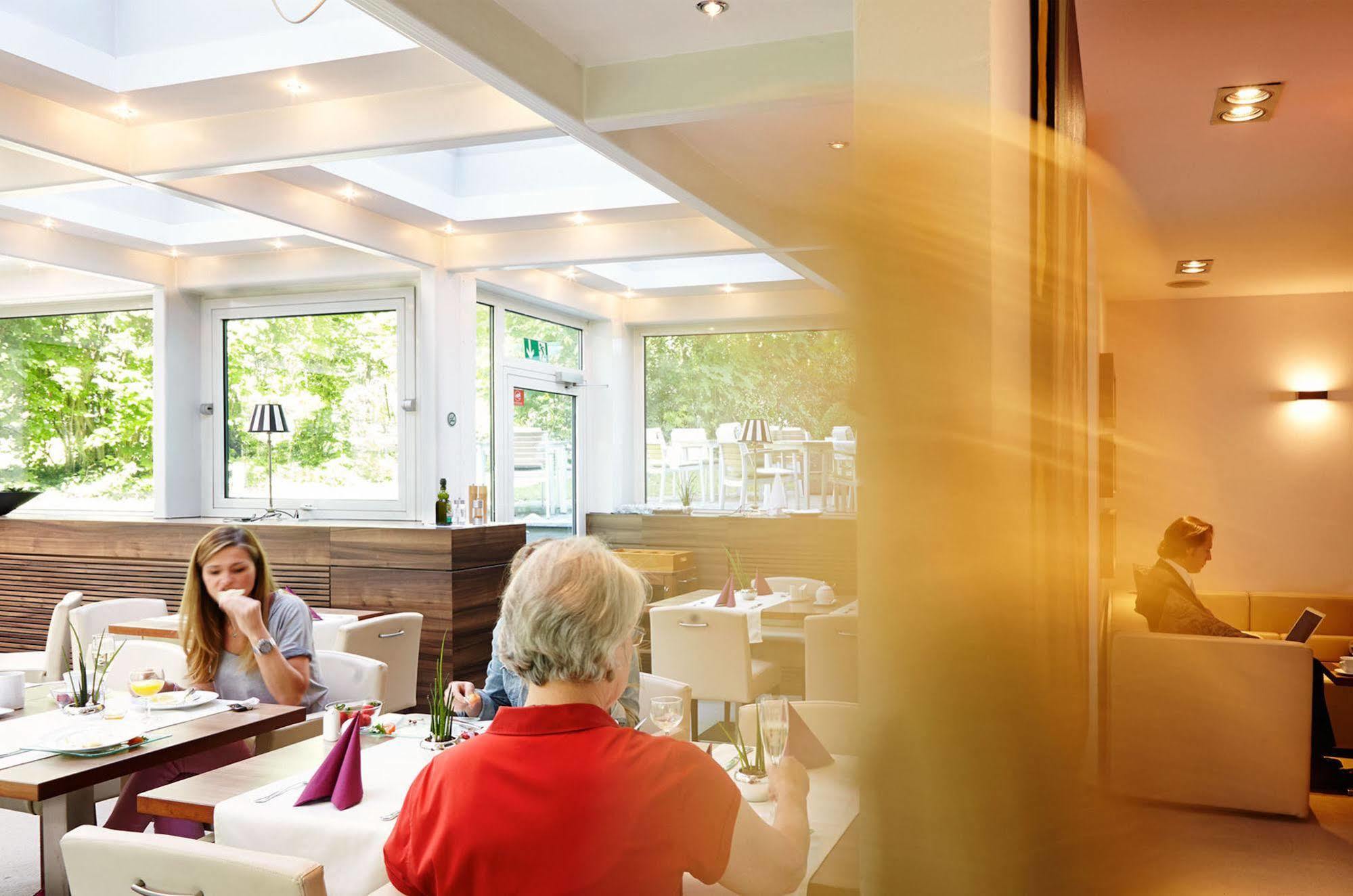 Hotel Bonjour Bad Soden am Taunus Eksteriør billede