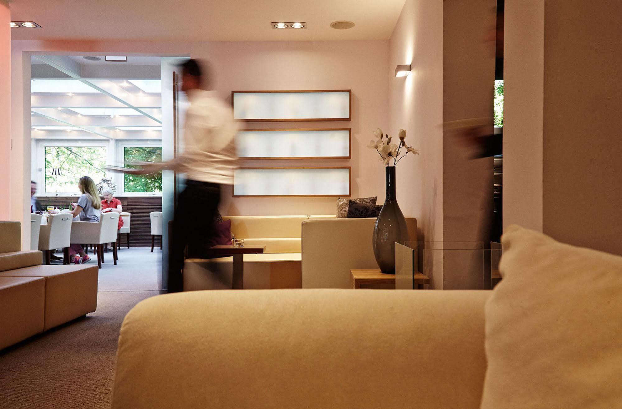 Hotel Bonjour Bad Soden am Taunus Eksteriør billede